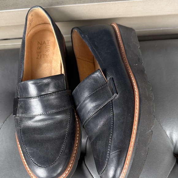 Naturalizer Navy Suede Penny Loafers with Brown Trim - Picture 4 of 7